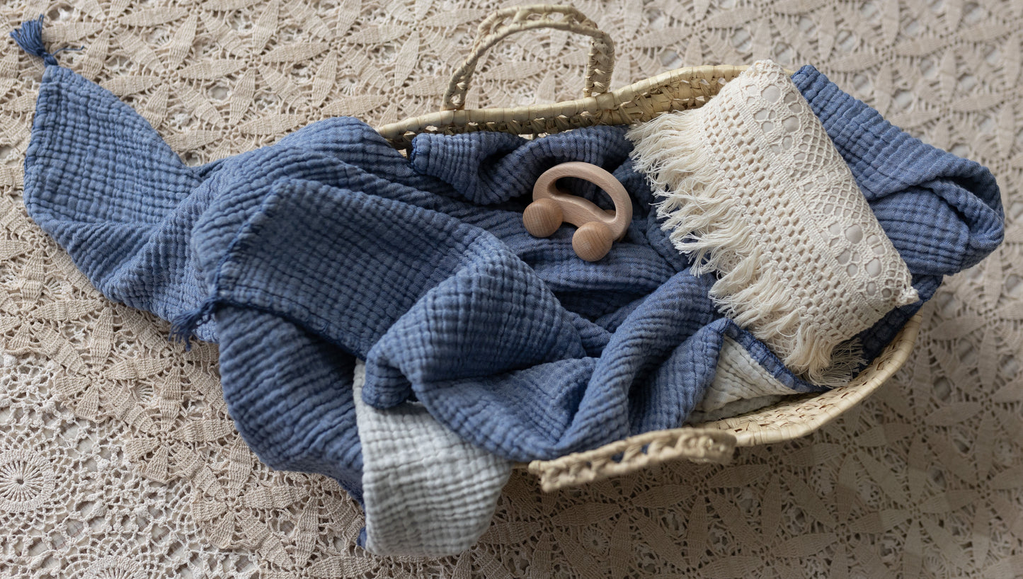 blue color baby blanket